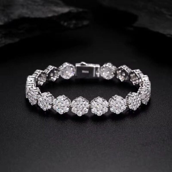 Classic Flowers Bracelet